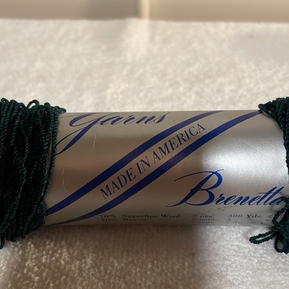 Vintage BRENTWOOD Yarn 5 Skeins 300 Yards  Green Onyx Made in America - Picture 4 of 8